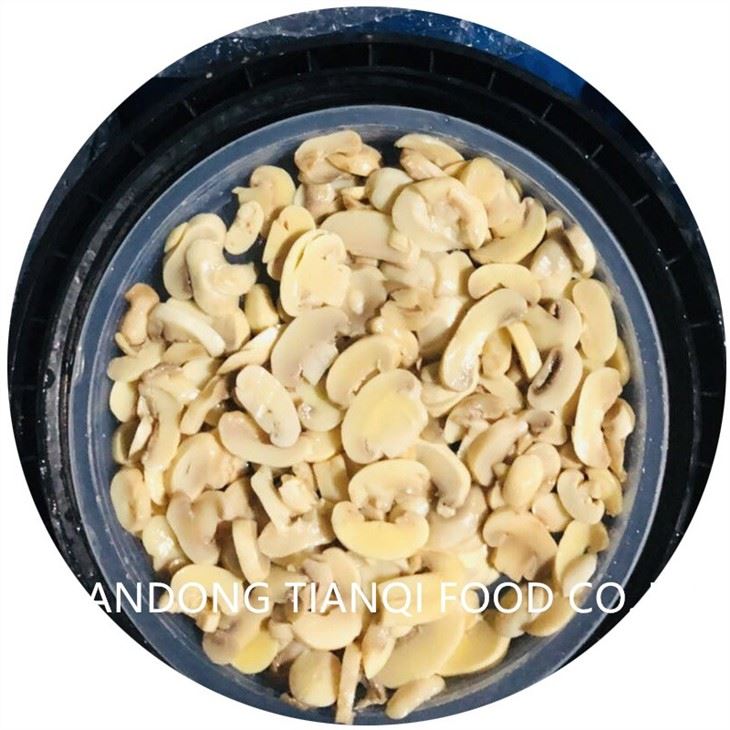 Sliced Champignon in Barrels in brine